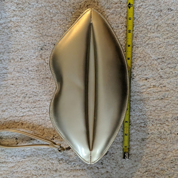 Gold Poly Lips Wristlet Purse - Picture 6 of 8